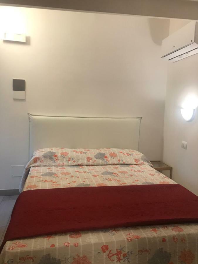 Guest House Montenegro La Spezia Exteriér fotografie